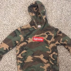 Supreme Camouflage hoodie